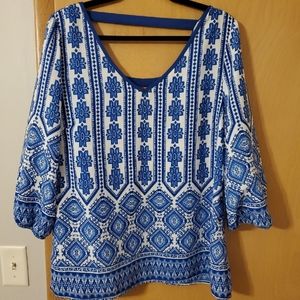 Blue and white geometric blouse